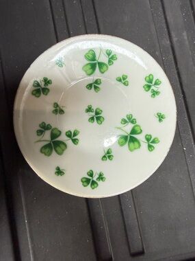 Neiman Marcus White Plate with Green Shamrock Motif